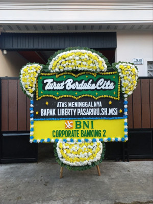 Papan Bunga Duka di Teladan Timur