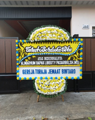 Papan Bunga Duka di Teladan Timur